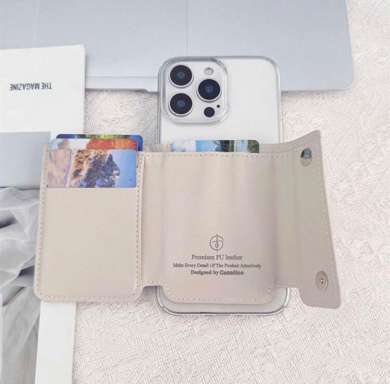 FlexiCarry™, the all-in-one phone companion