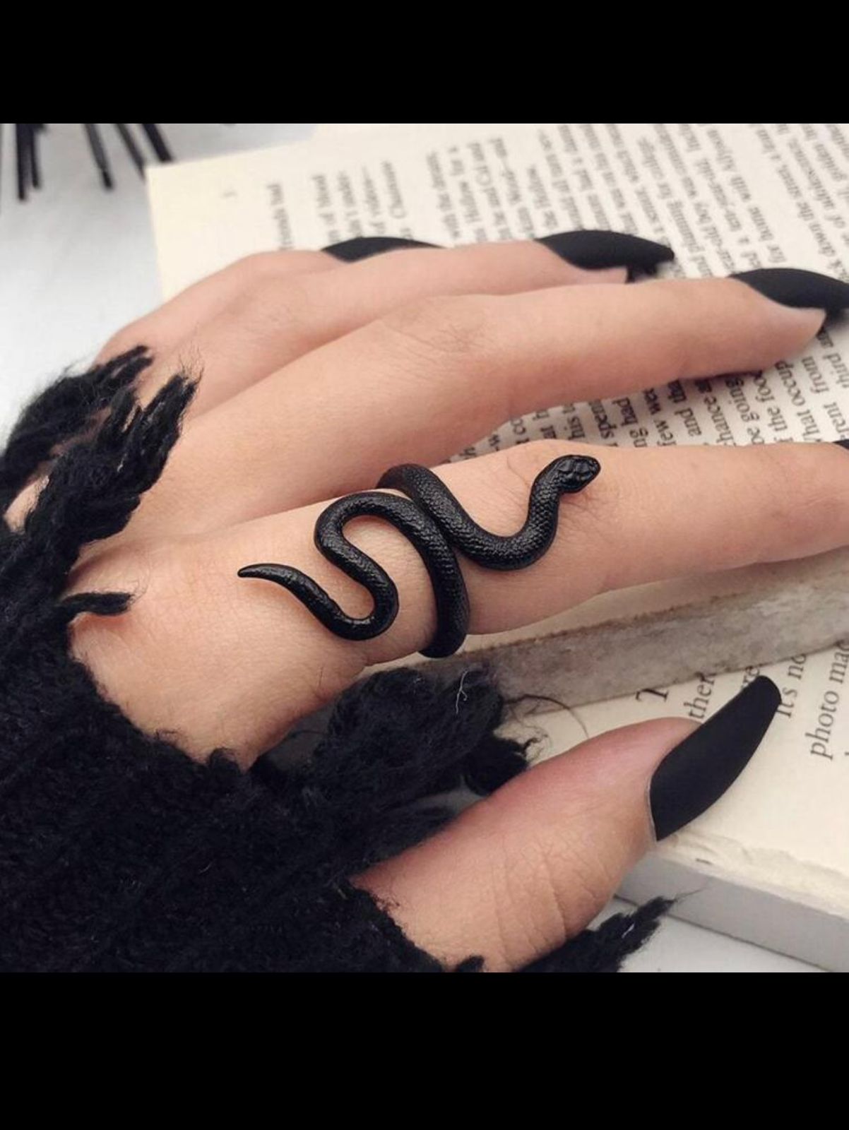 “Serpent Queen Ring”