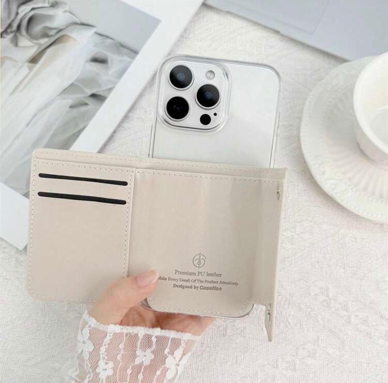 FlexiCarry™, the all-in-one phone companion